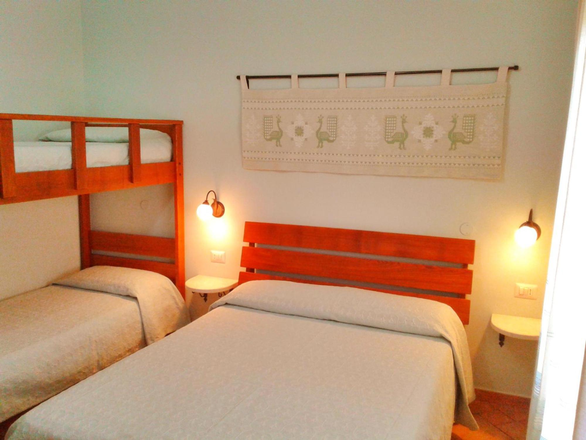 Nuraghe Bianco Bed & Breakfast Santa Maria la Palma Luaran gambar