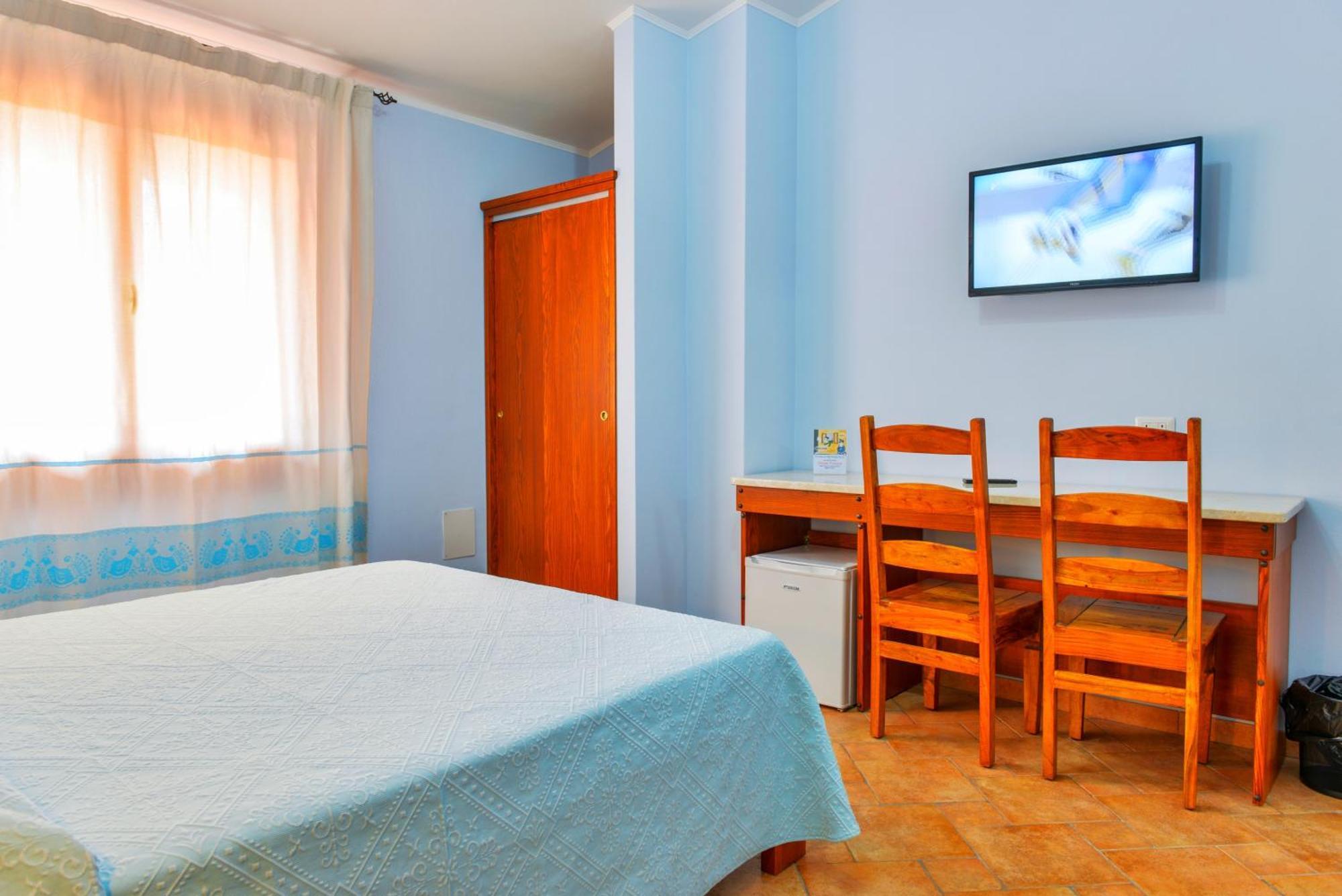 Nuraghe Bianco Bed & Breakfast Santa Maria la Palma Luaran gambar